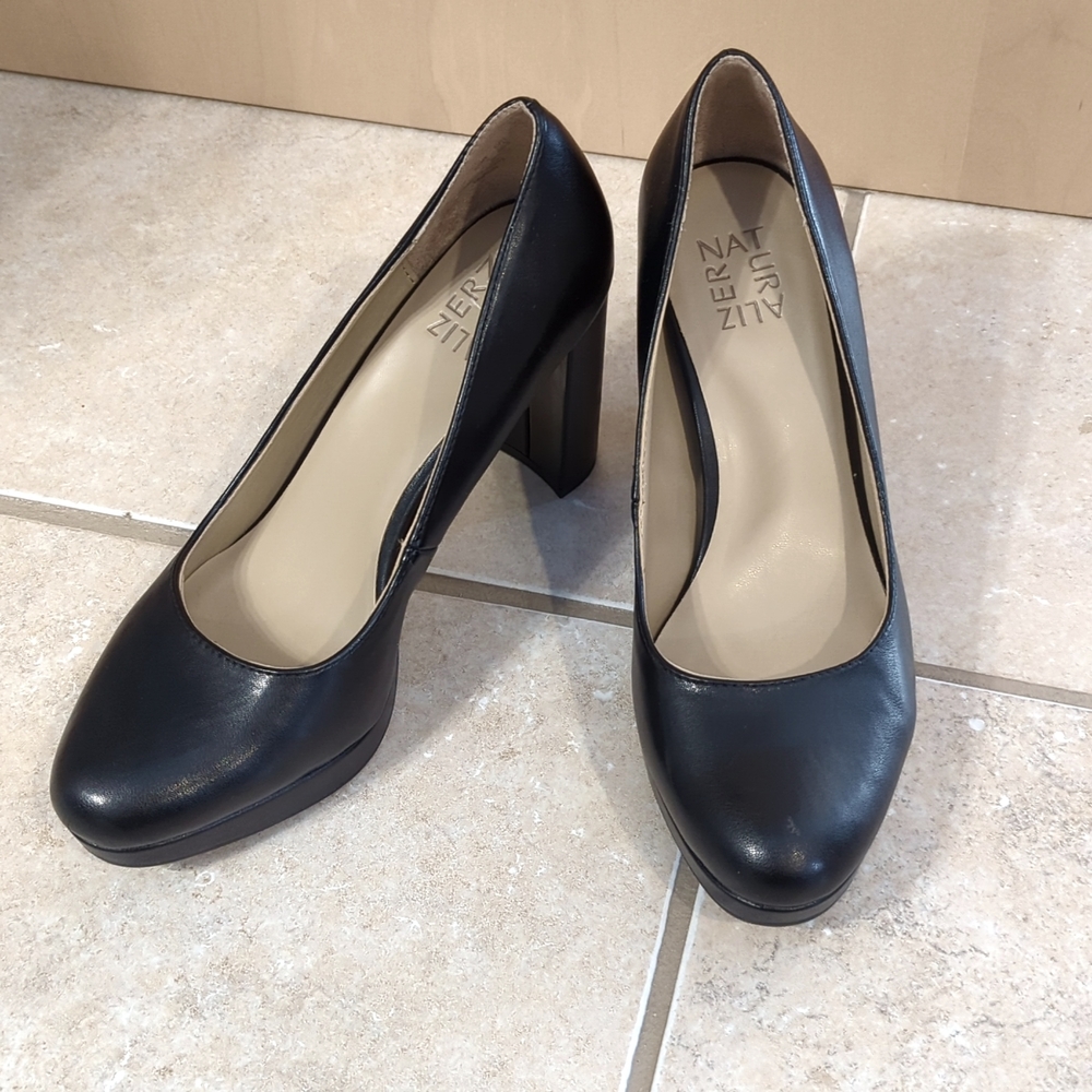 Naturalizer Berlin Pump